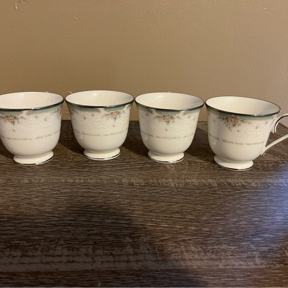 Noritake Greenbrier Porcelain Cups, White Green Floral, Round, Set of Four